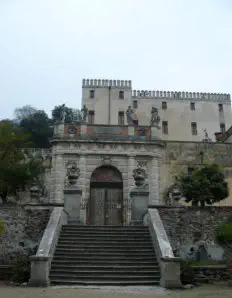 Castello del Catajo, scalinata giardino.